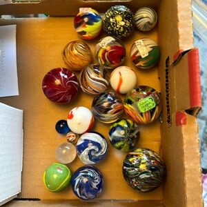 Collection of 24 marbles, 12 signed, 3 Salem glass